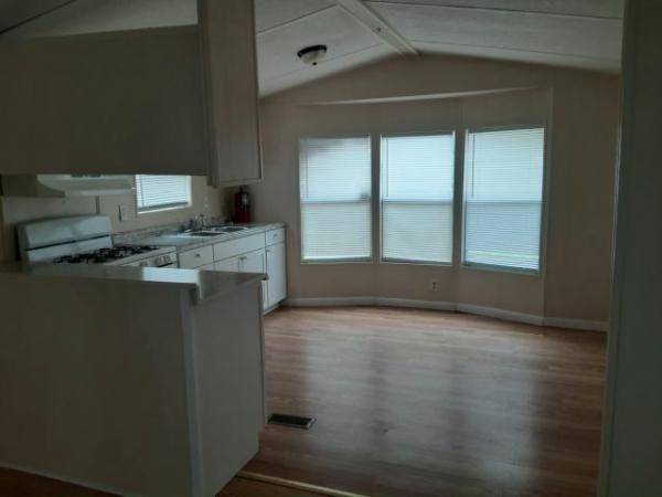 1987 SUNC Mobile Home For Rent