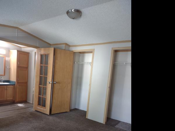 1997 SCHUTZ Mobile Home For Sale
