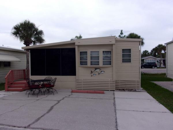 1985 RAVE Mobile Home For Rent