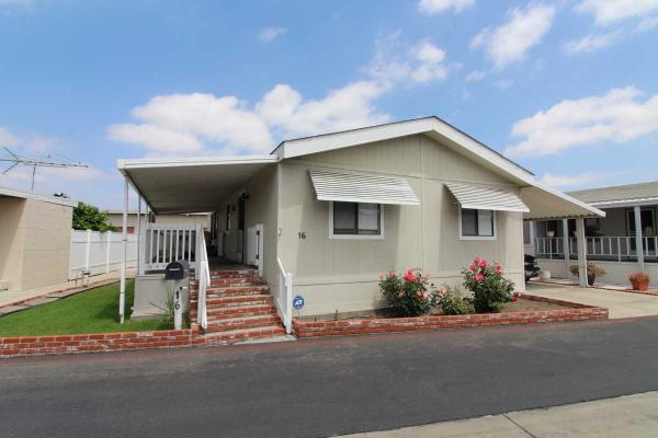 1985 Hallmark Homes Mobile Home For Sale