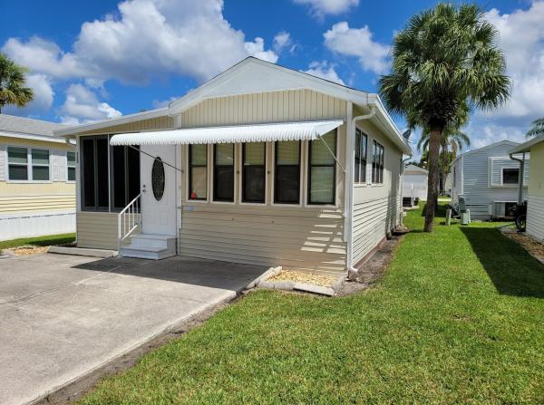 1988 CENT Mobile Home For Rent