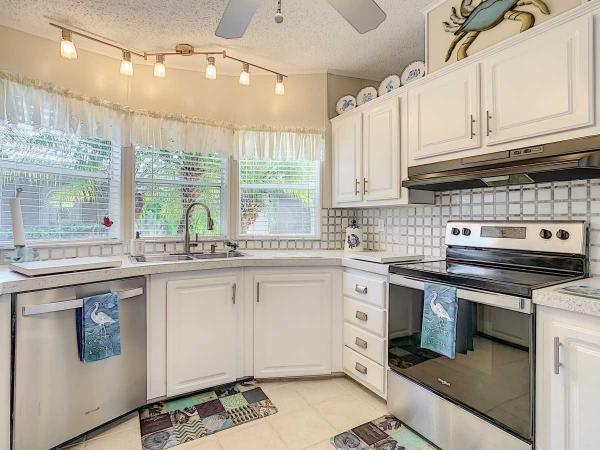 Manufactured Home for Sale in Ormond Beach, FL 32174 for $109,000