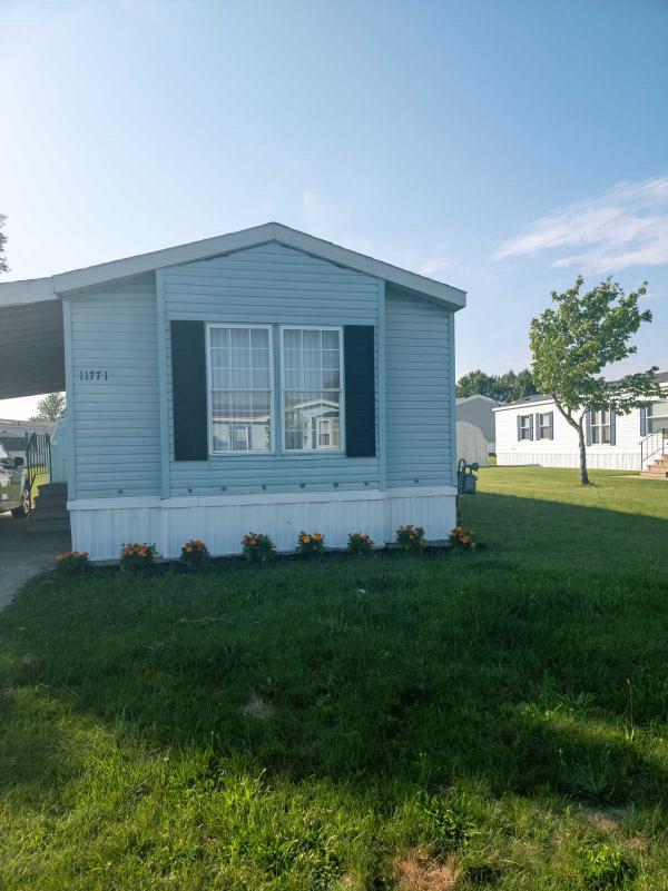 Holland, MI Senior Retirement Living Manufactured and Mobile Homes For