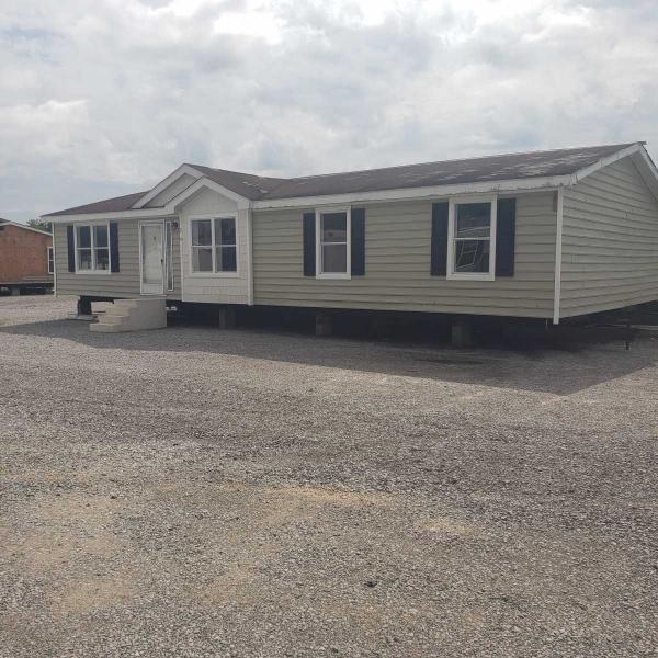 Oakwood Mobile Home for Sale in Sweetwater, TN 37874 for 59,995