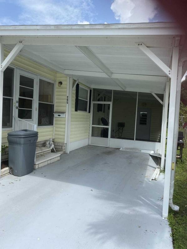 Photo 1 of 2 of home located at 601 Starkey Largo, FL 33771