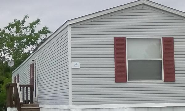 2004 FLEETWOOD Mobile Home For Sale