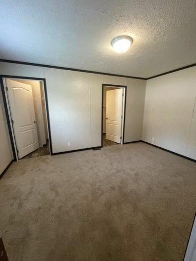 Mobile Home at 46 Country Club Blvd Belleville, MI 48111