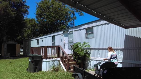1996 CMH MANUFACTURING INC Mobile Home For Rent