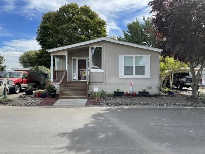 Hayden Island Mobile Home Park in Portland, OR | MHVillage