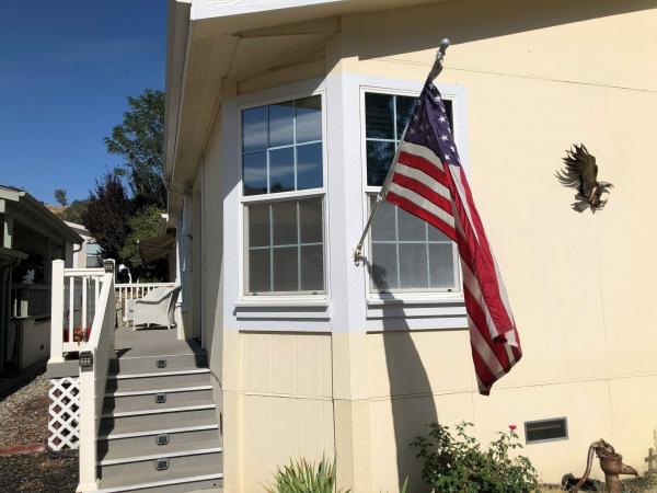 2005 FLEETWOOD Mobile Home For Sale