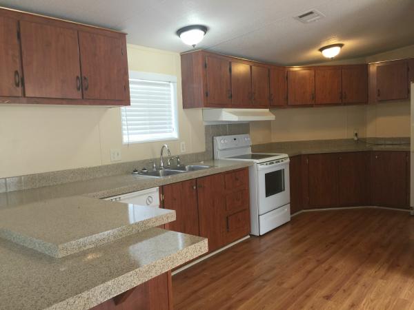 2001 FLEETWOOD Mobile Home For Sale