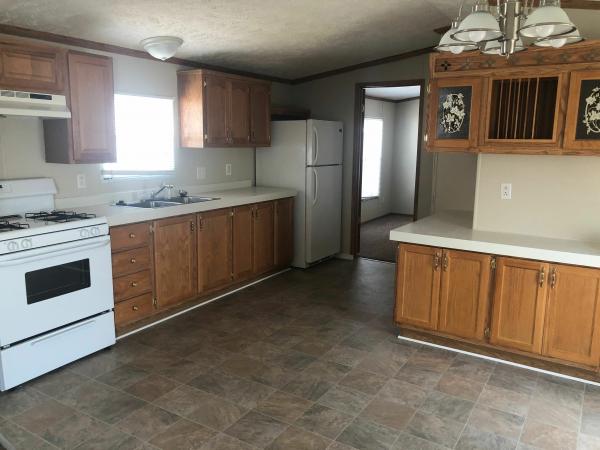 2000 Fairmont Mobile Home For Rent