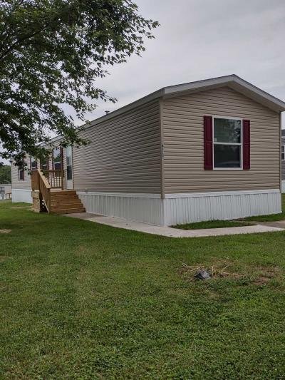Mobile Home at 400 Lindale Dr Marion, IA 52302