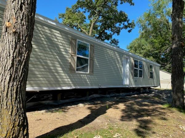 2021 Champion - Topeka Mobile Home For Rent