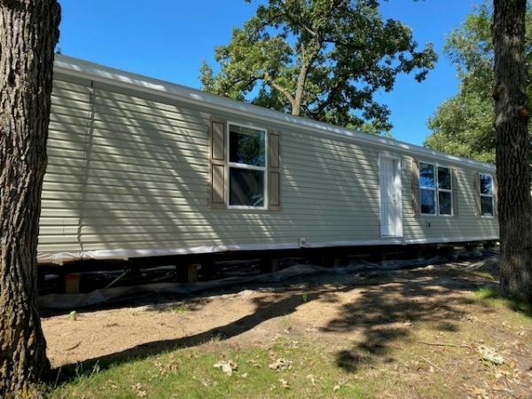 2022 Champion - Topeka Mobile Home For Rent