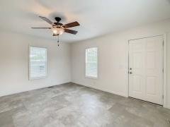 Photo 3 of 11 of home located at 302 Pearl Ave Lakeland, FL 33815