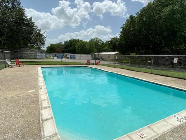 2005 CLAYTON Mobile Home For Rent
