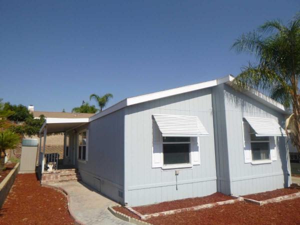 2000 Champion Home Builders Mobile Home For Sale