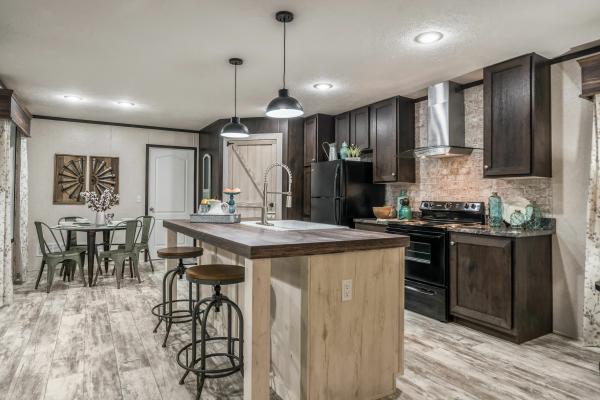 2018 Clayton Mobile Home For Sale