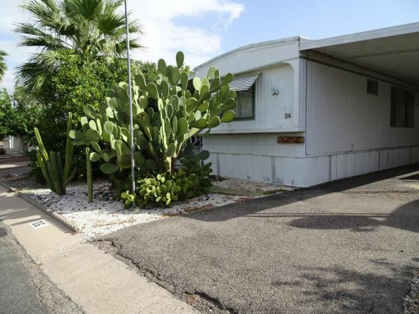 1976 Broadmore Mobile Home For Sale