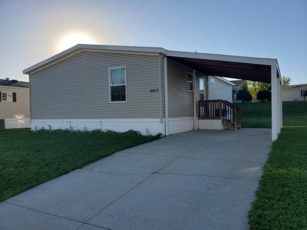 2015 CMH MANUFACTURING INC Mobile Home For Rent