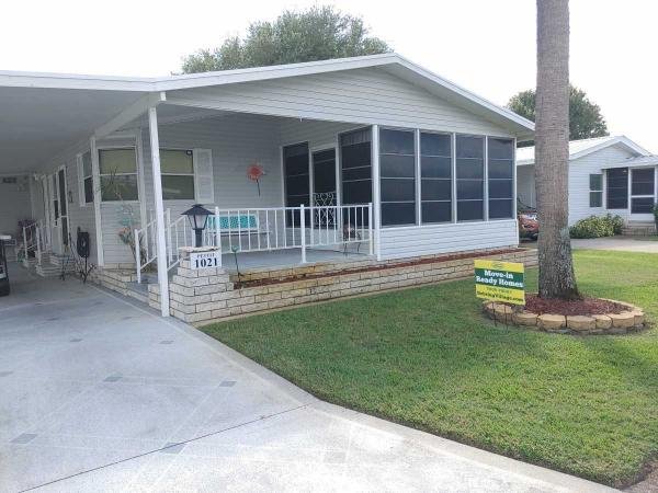 Photo 1 of 2 of home located at 1021 Contour Street Sebring, FL 33872