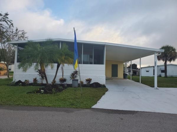 1982 TWIN Mobile Home For Sale
