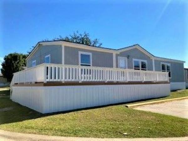 2022 Oak Creek Mobile Home For Rent
