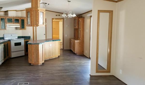 1997 OAK CREEK Mobile Home For Sale