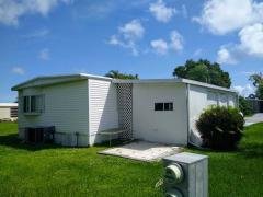 Photo 3 of 20 of home located at 8 La Mesa Port Saint Lucie, FL 34952