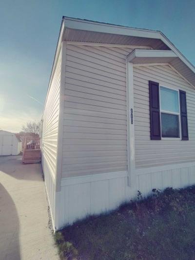 Mobile Home at 908 Boxwood Dr Hastings, MI 49058