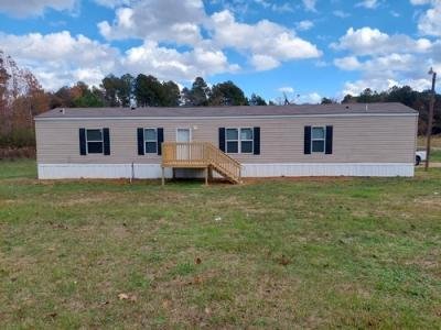 Mobile Home at 1800 Watkins Rd Michie, TN 38357