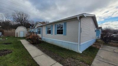 Mobile Home at 17807 Fairfax Ln Brownstown Township, MI 48174