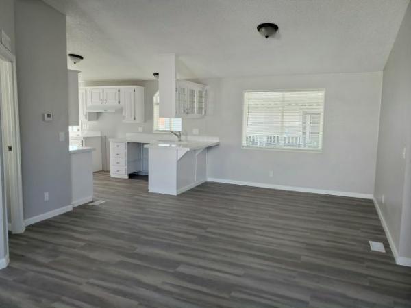 1998 FLEETWOOD Mobile Home For Sale