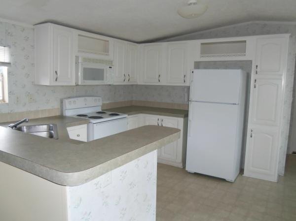 2003 CMH MANUFACTURING INC Mobile Home For Sale