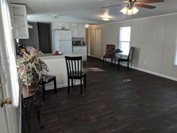 2002 CLAYTON HOMES Mobile Home For Sale