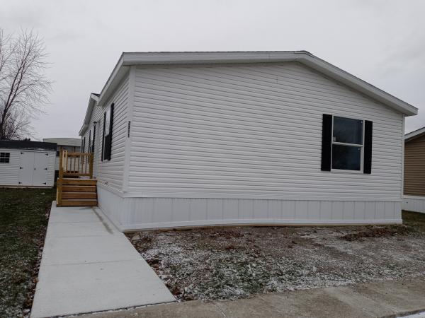2022 Cavco Mobile Home For Rent