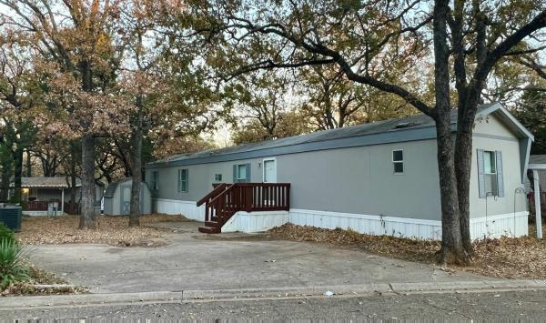 1998 SKYLINE CORPORATION Mobile Home For Rent