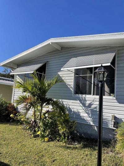 Mobile Home at 1000 Walker St Lot 258 Holly Hill, FL 32117