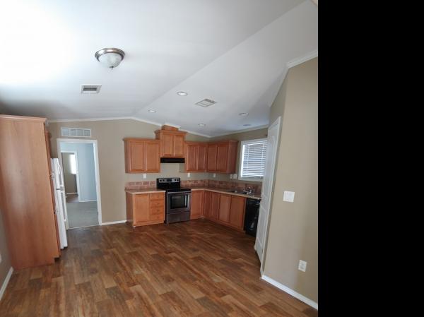 2016 Oak Creek Homes, LP Mobile Home For Sale