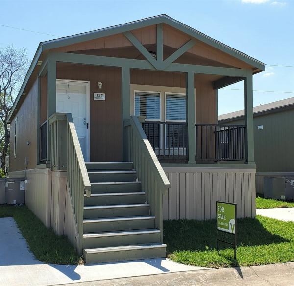 2021 Solitaire Mobile Home For Rent