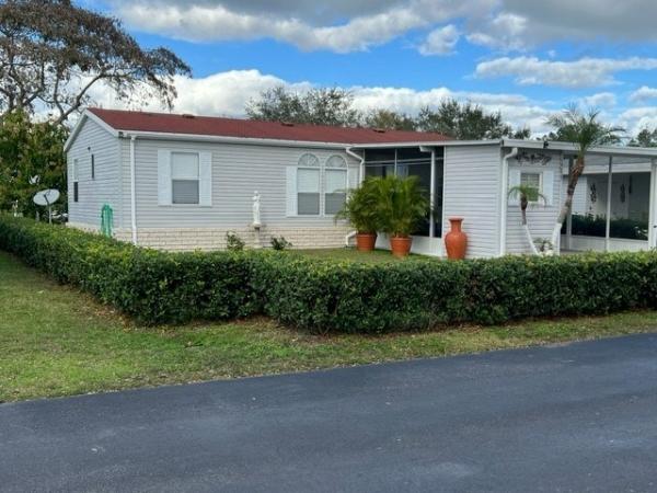 2000 SKYL Mobile Home For Sale