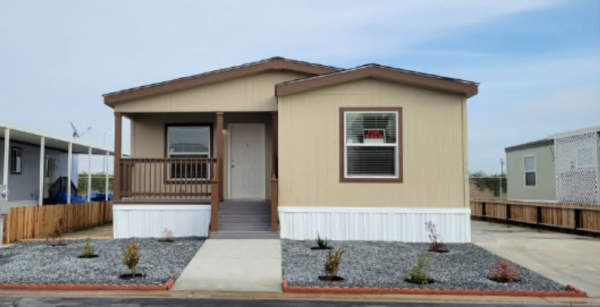 Photo 1 of 2 of home located at 900 E Rankin Avenue, 169 Tulare, CA 93274