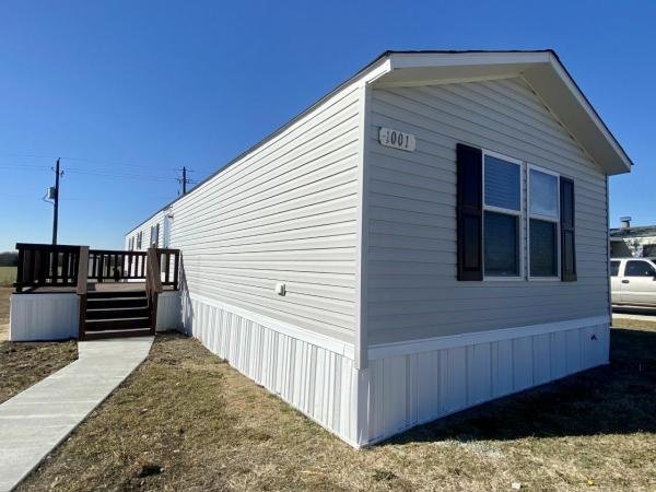 2013 CMH MANUFACTURING Mobile Home For Sale