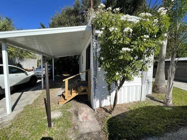1983 TOWN Mobile Home For Sale