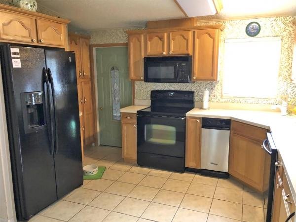 1989  Mobile Home For Sale