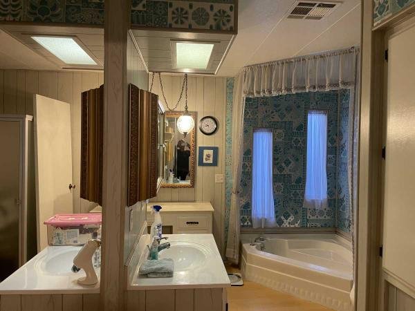 1974 colonial Mobile Home For Sale