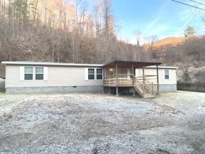 Mobile Home at 854 Coburn Holw Huddy, KY 41535