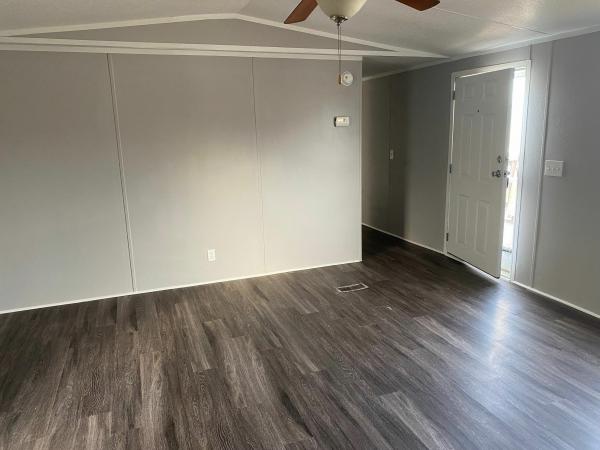 1998 HBOS Mobile Home For Rent