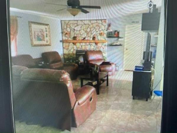 Photo 1 of 2 of home located at 4809 Allen Way Tampa, FL 33610